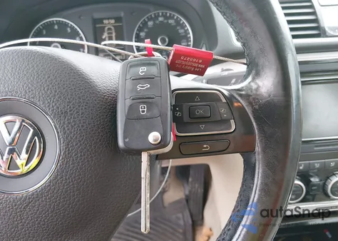 2012 Volkswagen Passat 2.5L Se z USA, uszkodzony, nr VIN 1VWBH7A36CC107833